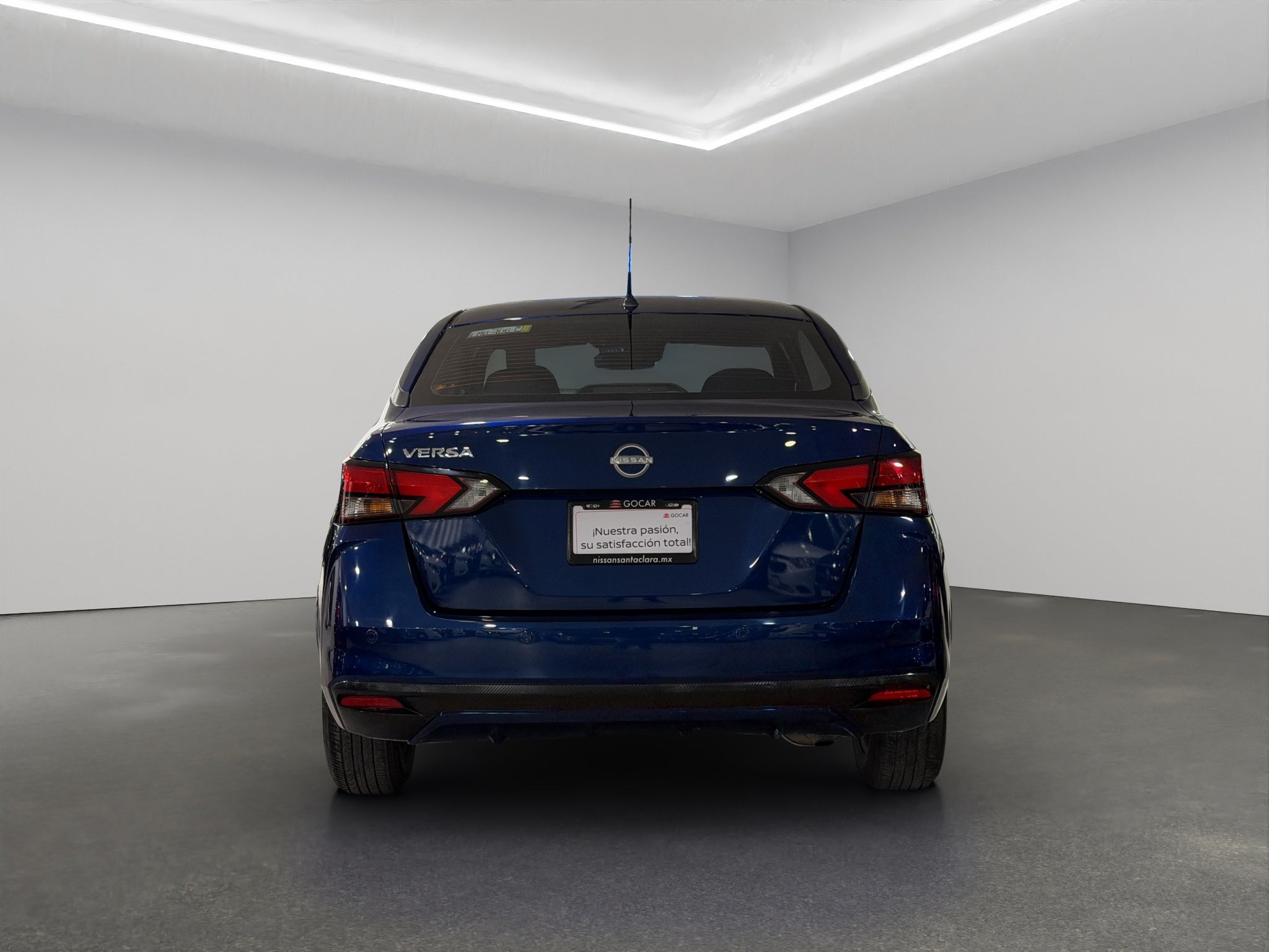 2025 Nissan Versa 4 pts. Sense, TM5, a/ac., R-15 (línea anterior)