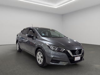 2022 Nissan Versa 4 pts. Sense, TM5, a/ac., VE, R-15 (línea anterior)