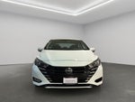 2024 Nissan Versa 4 pts. Advance, TM5, a/ac., f. niebla, RA-16