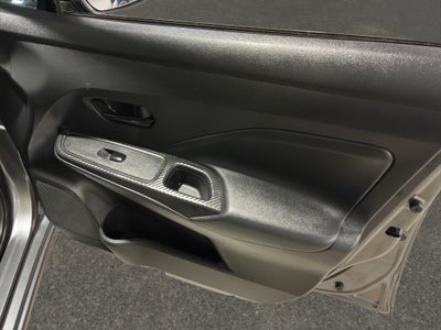 2024 Nissan Versa 4 pts. Sense, TM5, a/ac., R-15