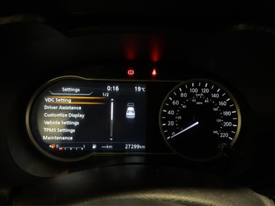 2024 Nissan Versa 4 pts. Advance, TM5, a/ac., f. niebla, RA-16