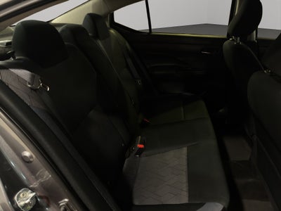 2024 Nissan Versa 4 pts. Advance, TM5, a/ac., f. niebla, RA-16