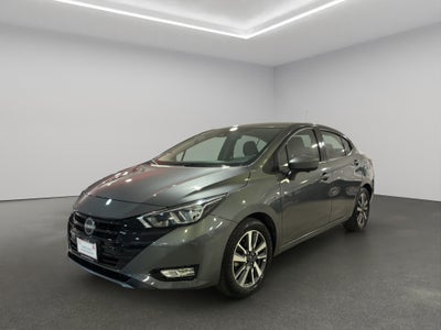 2024 Nissan Versa 4 pts. Advance, TM5, a/ac., f. niebla, RA-16