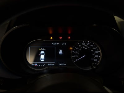 2024 Nissan Versa 4 pts. Advance, TM5, a/ac., f. niebla, RA-16