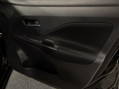 2024 Nissan Versa 4 pts. Advance, TM5, a/ac., f. niebla, RA-16