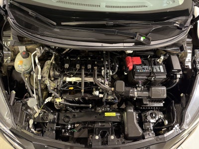 2024 Nissan Versa 4 pts. Advance, TM5, a/ac., f. niebla, RA-16