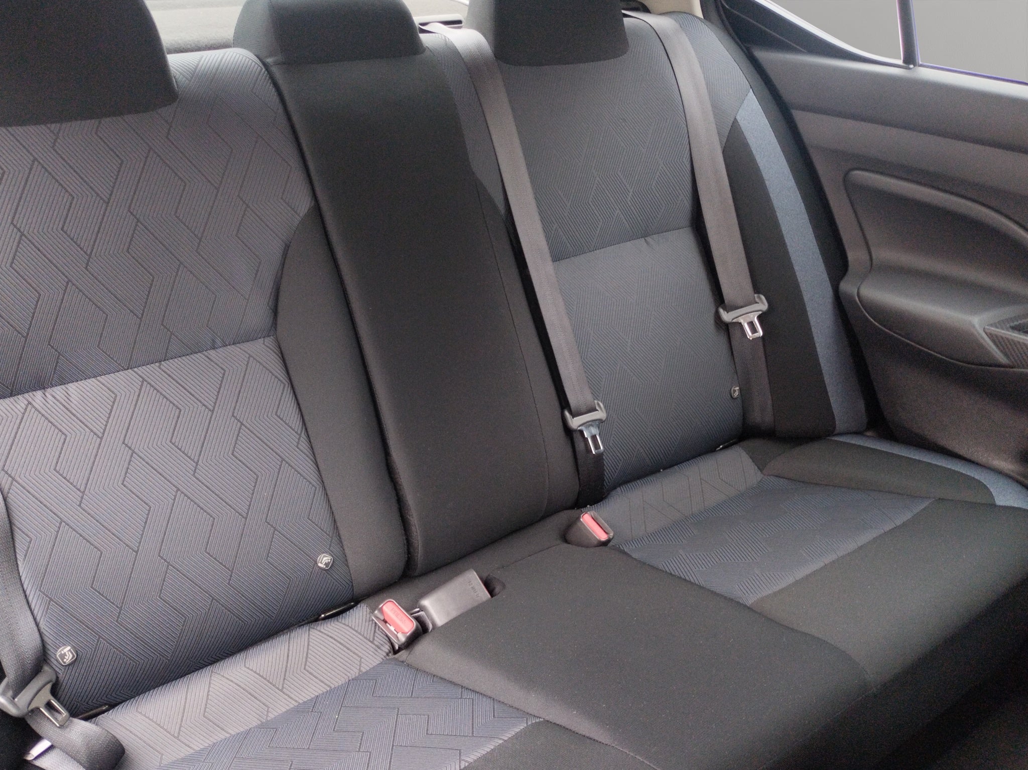 2024 Nissan Versa ADVANCE CVT