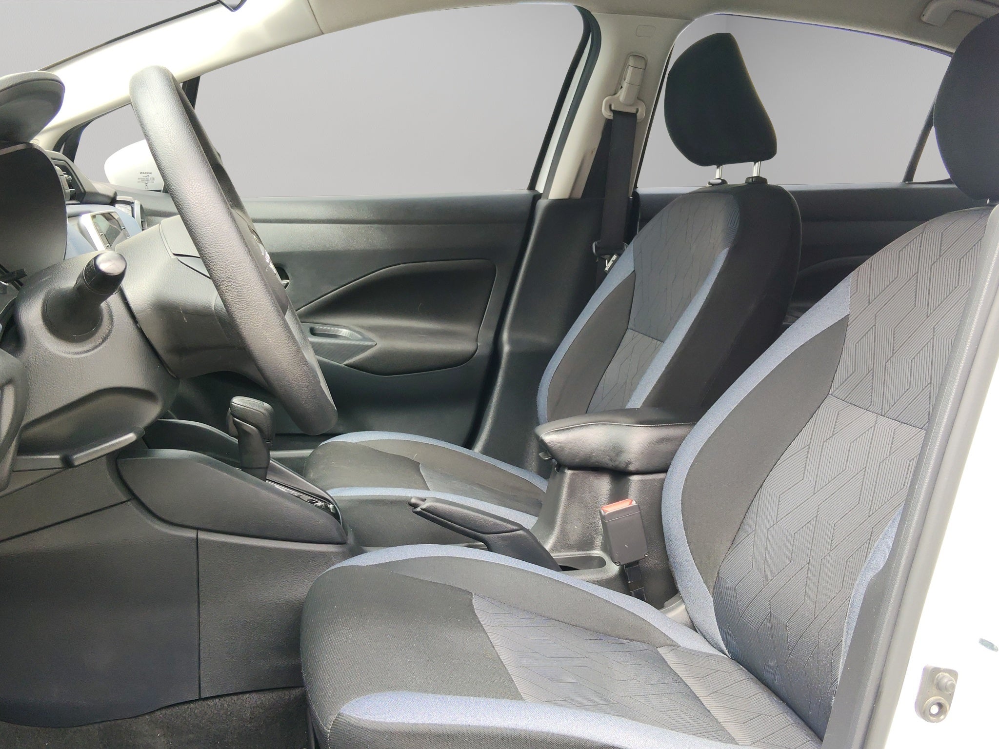 2024 Nissan Versa ADVANCE CVT