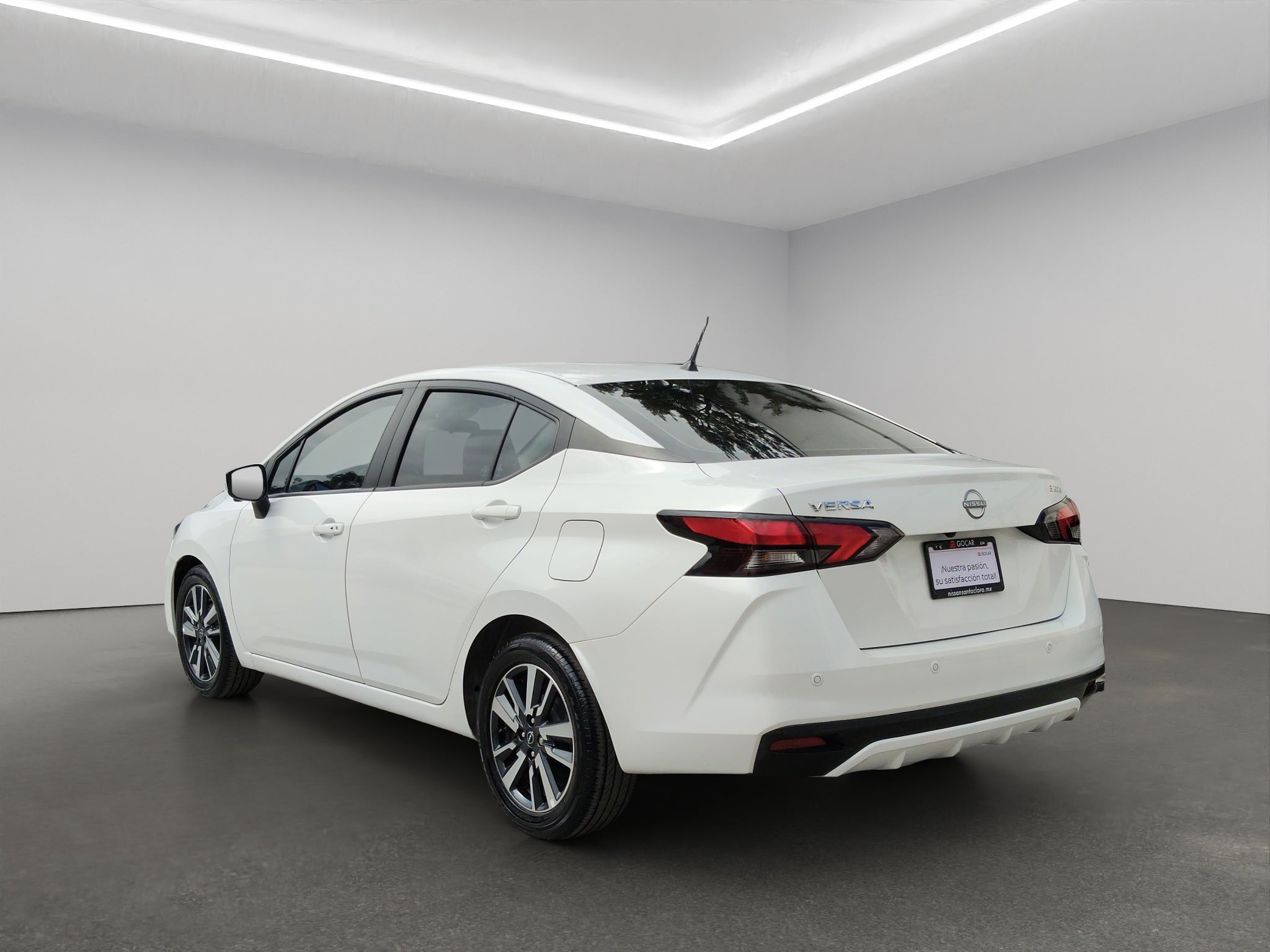 2024 Nissan Versa ADVANCE CVT