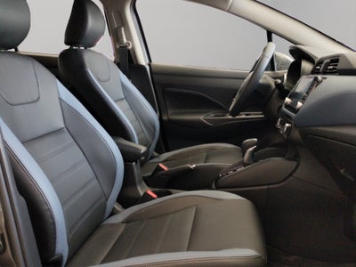 2024 Nissan Versa 4 pts. Exclusive, CVT, a/ac. Aut., piel, f. niebla, f. led, RA-17