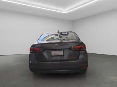 2024 Nissan Versa 4 pts. Exclusive, CVT, a/ac. Aut., piel, f. niebla, f. led, RA-17