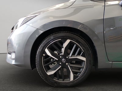 2024 Nissan Versa 4 pts. Exclusive, CVT, a/ac. Aut., piel, f. niebla, f. led, RA-17