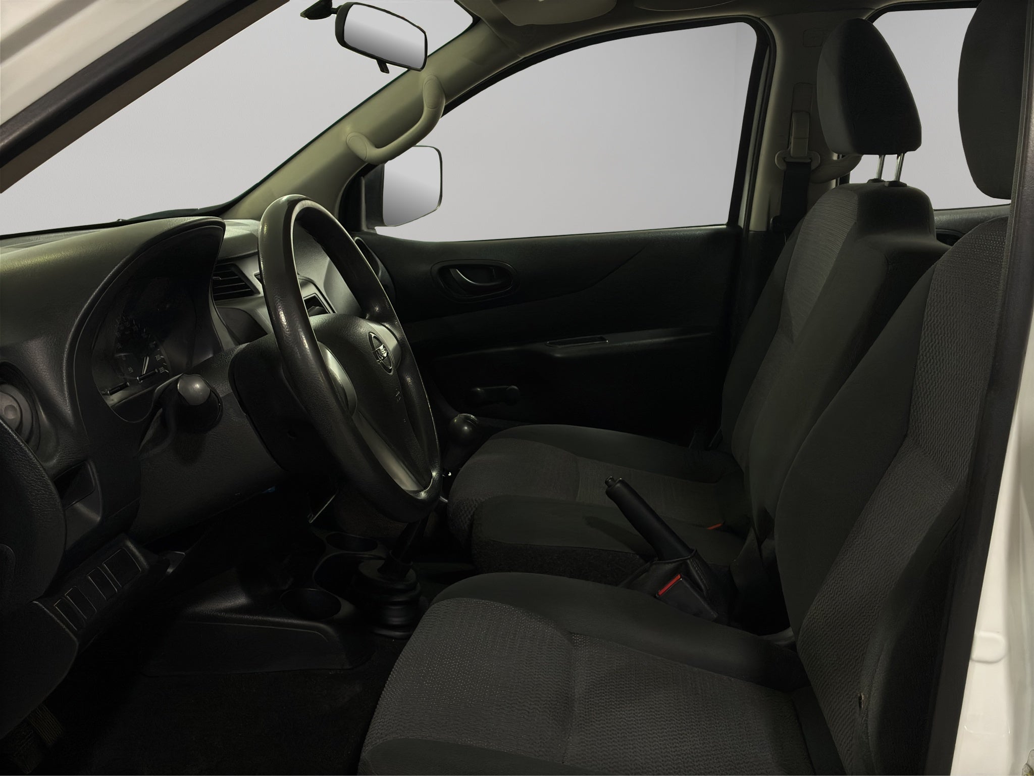 2020 Nissan Comerciales NP300 4 pts. S, Pick-Up, Doble Cab., TM6, a/ac. (línea anterior)