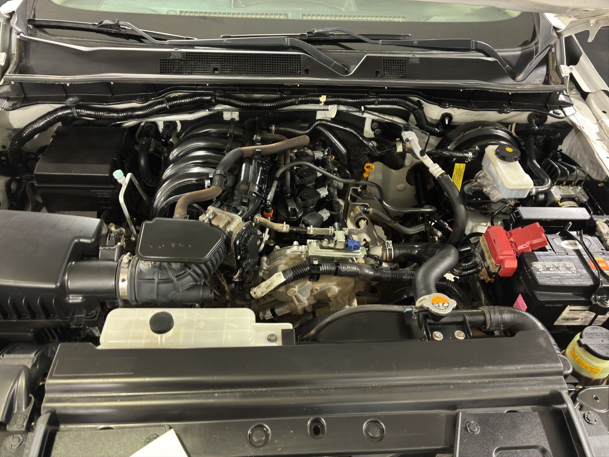 2020 Nissan Comerciales NP300 4 pts. S, Pick-Up, Doble Cab., TM6, a/ac. (línea anterior)