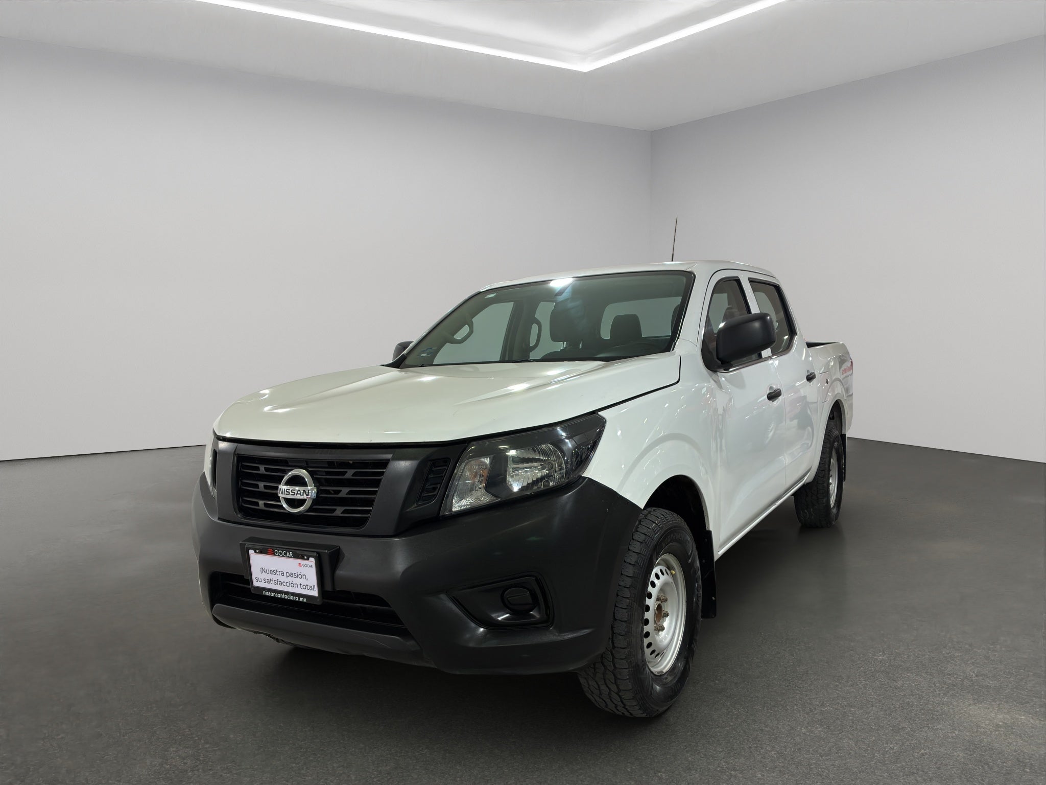 2020 Nissan Comerciales NP300 4 pts. S, Pick-Up, Doble Cab., TM6, a/ac. (línea anterior)