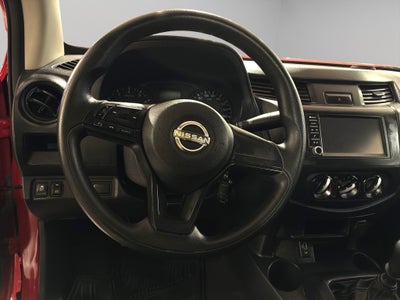 2025 Nissan Comerciales NP300 2 pts. Chas. Cab., TM6