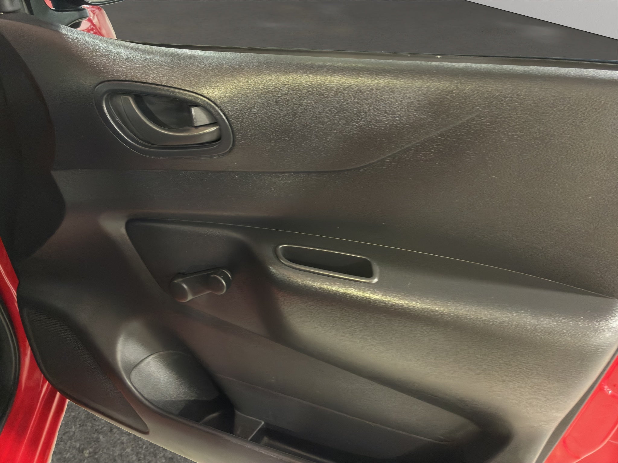 2025 Nissan Comerciales NP300 2 pts. Chas. Cab., TM6