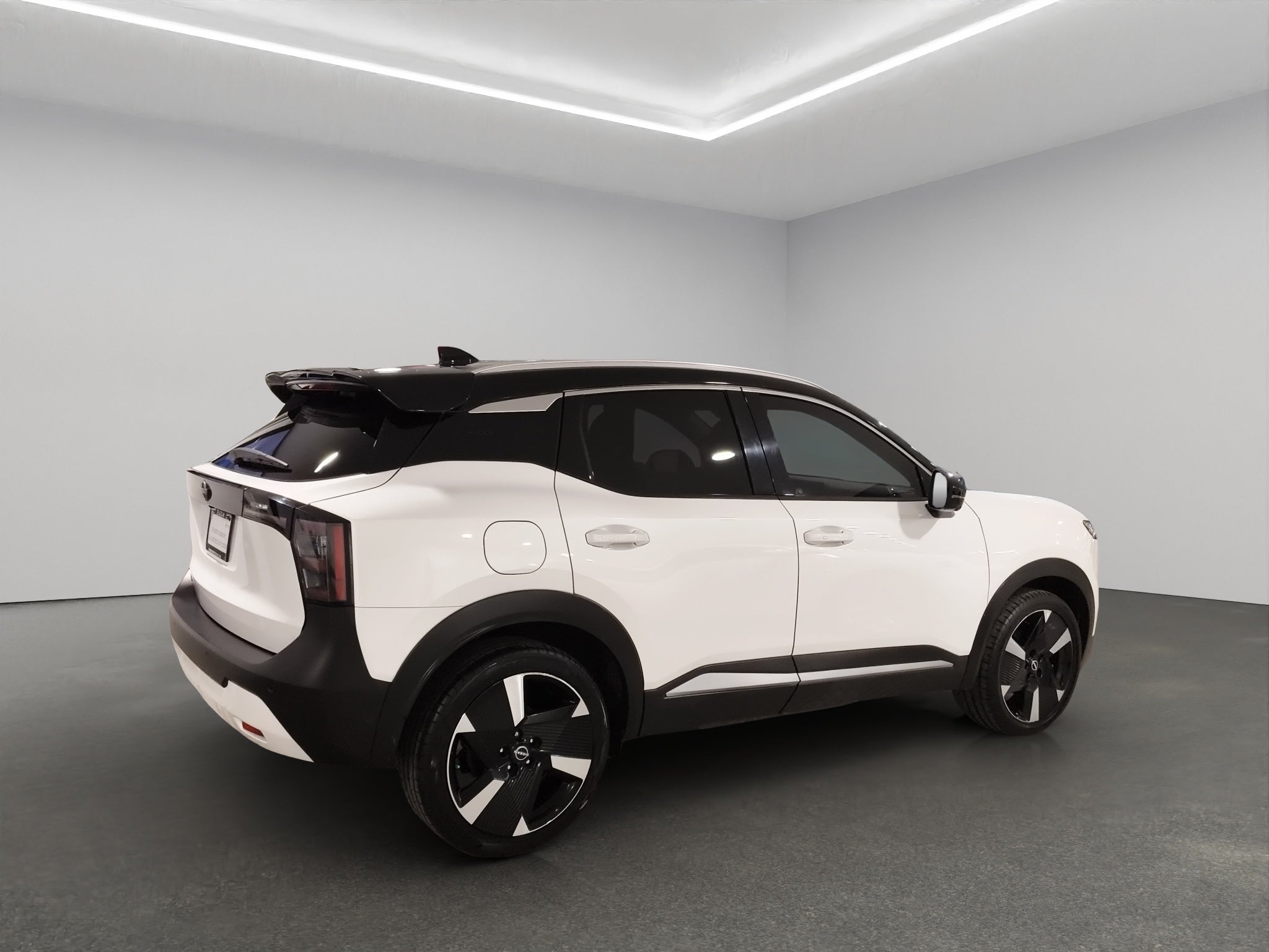 2025 Nissan Kicks VUD 5 pts. Platinum, 2.0l, TA, TP, s. Bose, pantalla touch 12