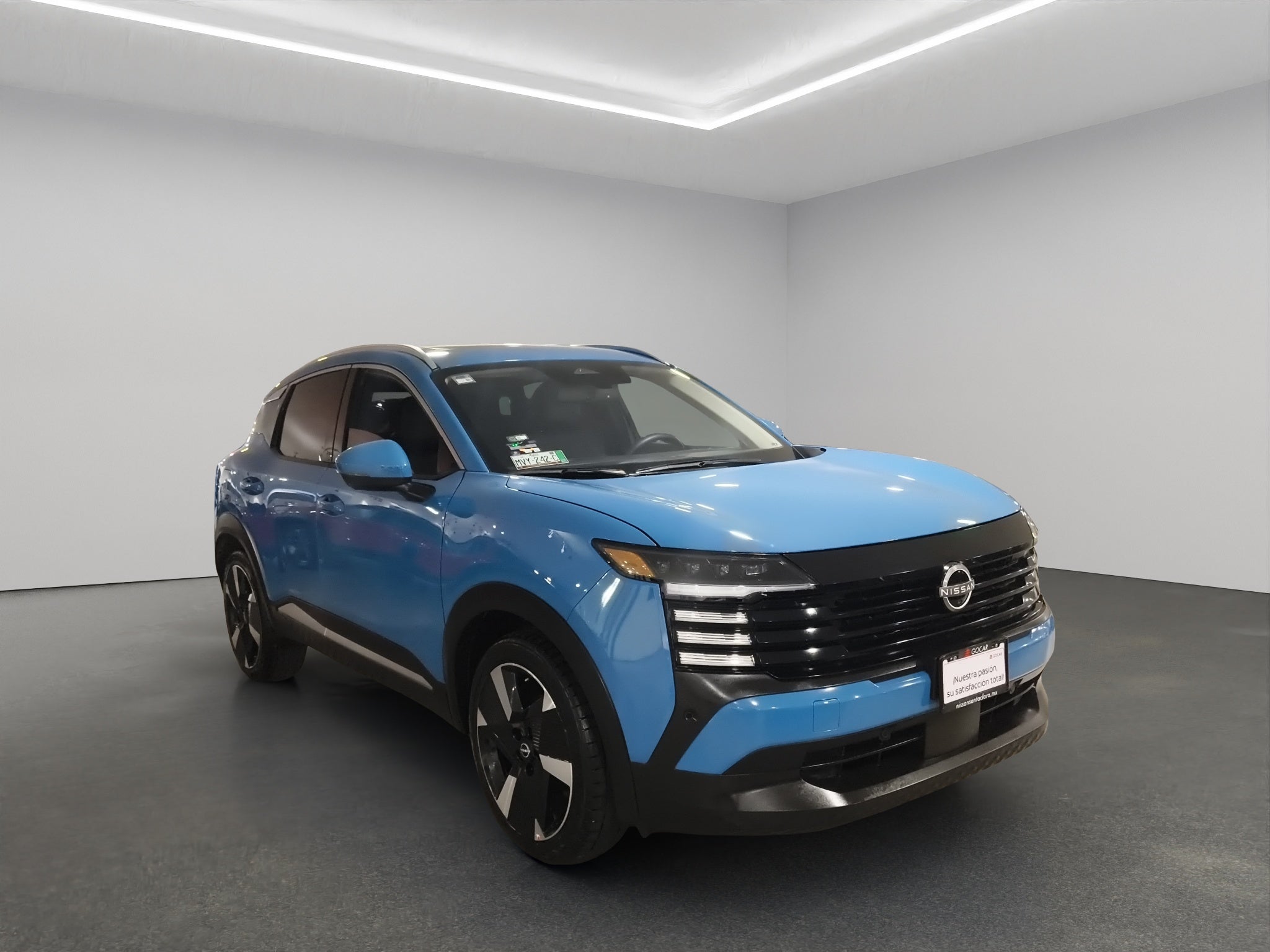 2025 Nissan Kicks VUD 5 pts. Platinum, 2.0l, TA, TP, s. Bose, pantalla touch 12