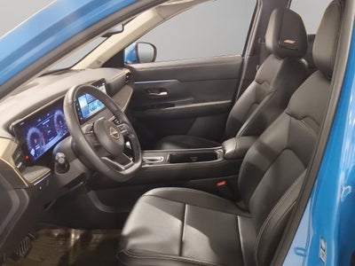 2025 Nissan Kicks VUD 5 pts. Platinum, 2.0l, TA, TP, s. Bose, pantalla touch 12