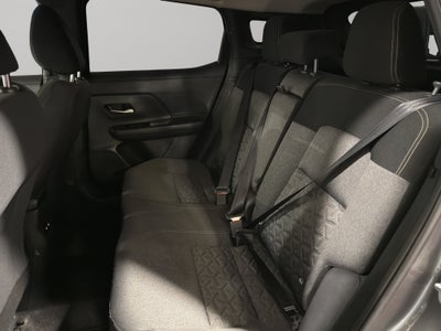 2025 Nissan Kicks VUD 5 pts. Advance, 2.0l, TA, RA-17 (línea nueva)