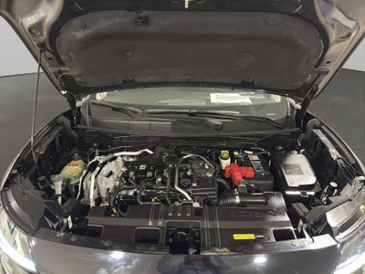 2025 Nissan Kicks VUD 5 pts. Advance, 2.0l, TA, RA-17 (línea nueva)