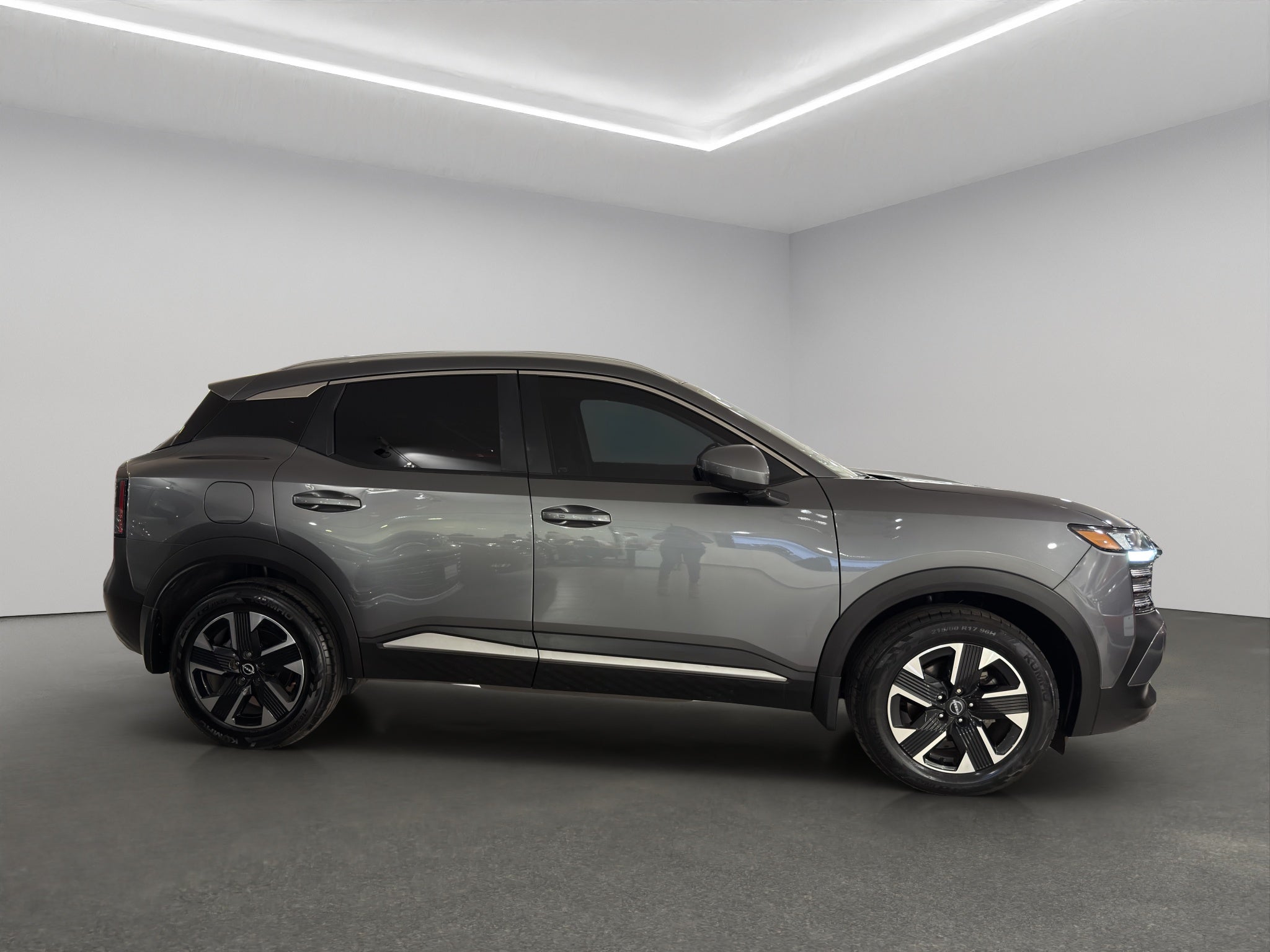 2025 Nissan Kicks VUD 5 pts. Advance, 2.0l, TA, RA-17 (línea nueva)