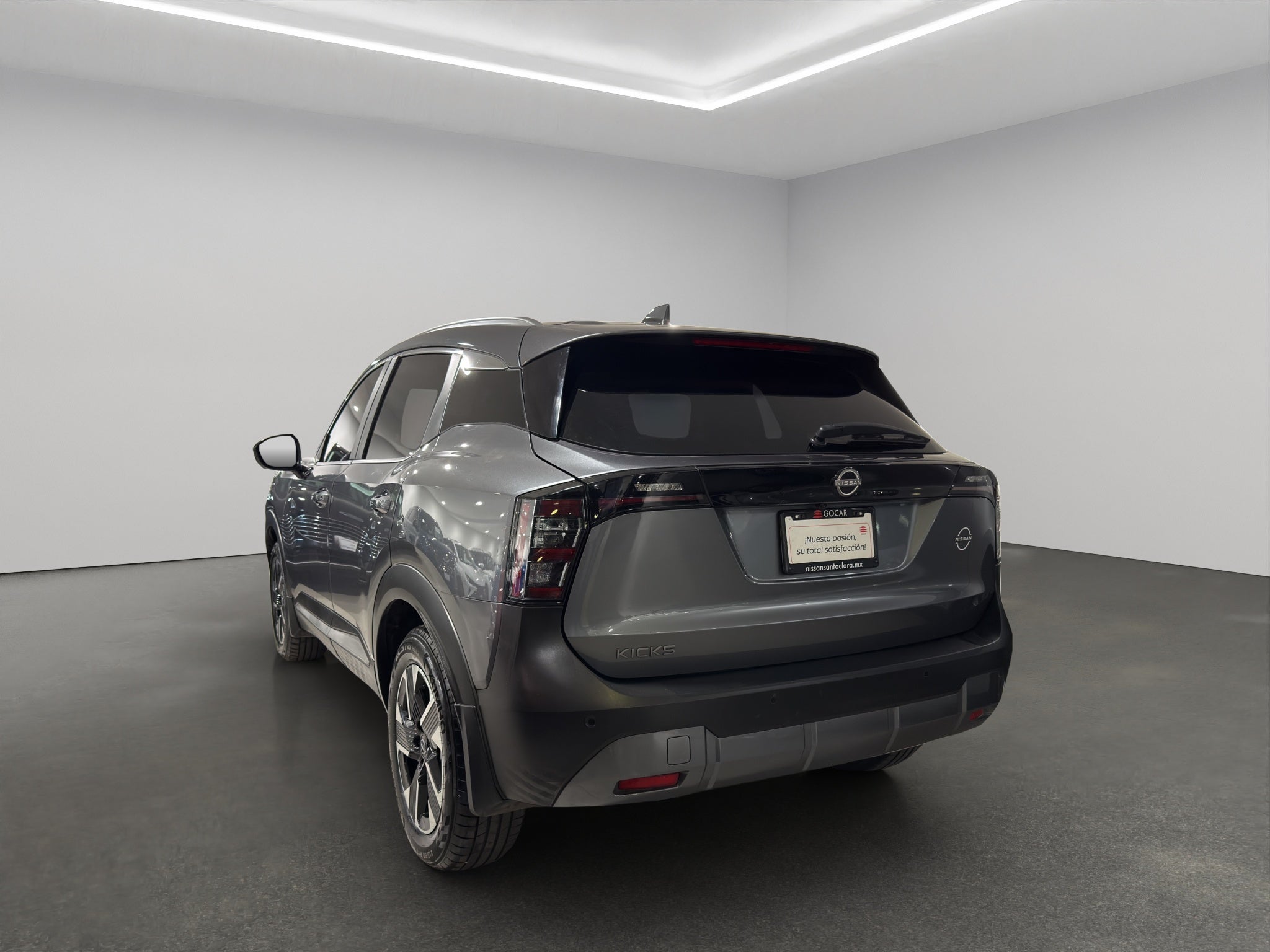 2025 Nissan Kicks VUD 5 pts. Advance, 2.0l, TA, RA-17 (línea nueva)