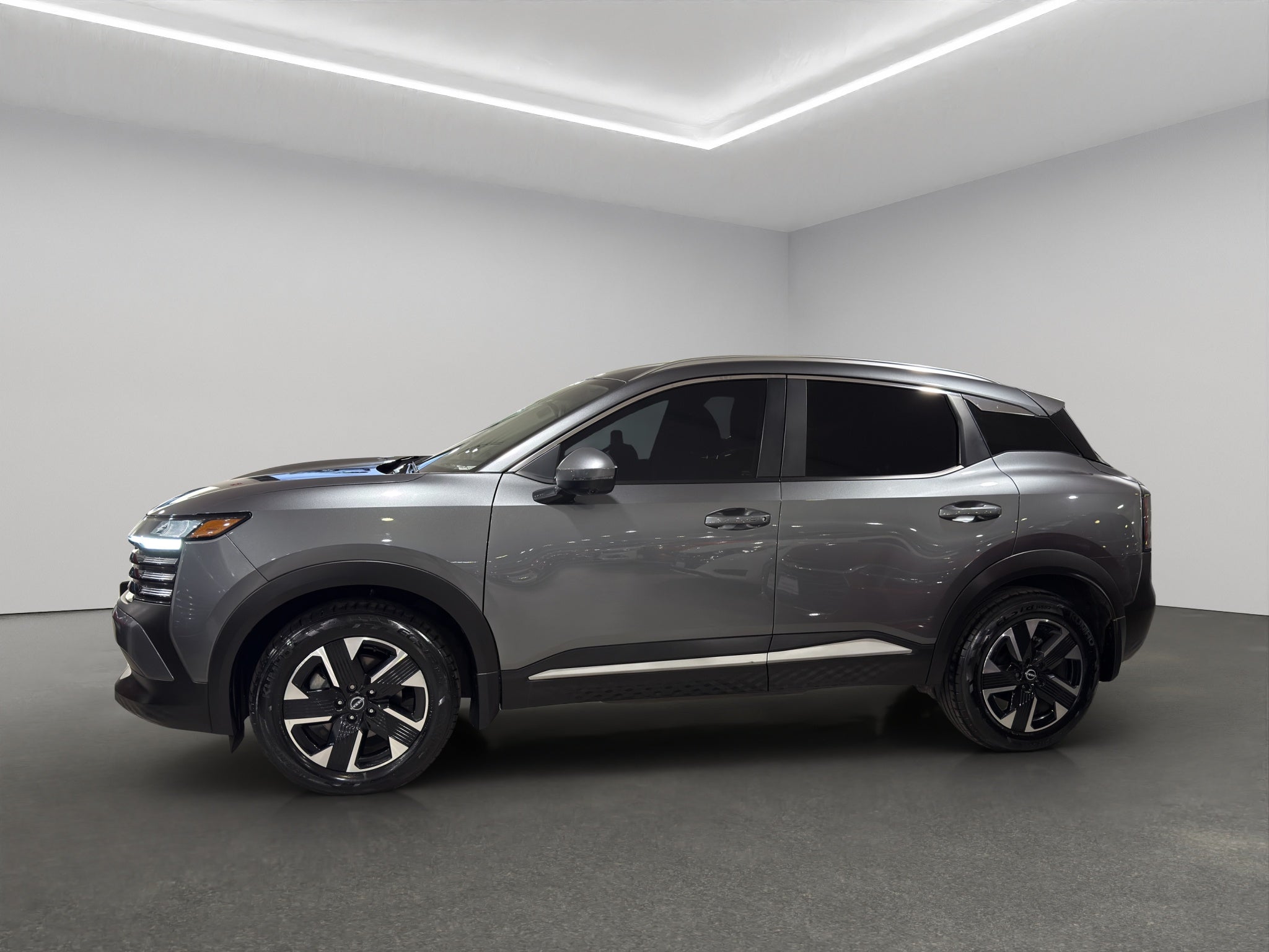 2025 Nissan Kicks VUD 5 pts. Advance, 2.0l, TA, RA-17 (línea nueva)