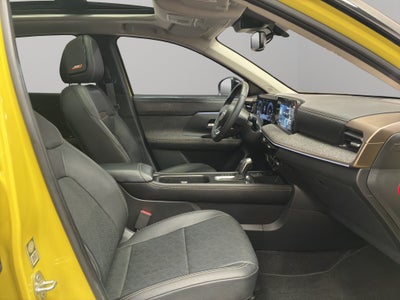 2025 Nissan Kicks VUD 5 pts. Platinum, 2.0l, TA, TP, s. Bose, pantalla touch 12