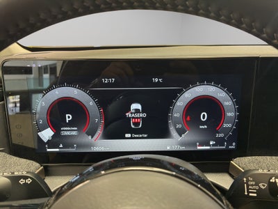 2025 Nissan Kicks VUD 5 pts. Platinum, 2.0l, TA, TP, s. Bose, pantalla touch 12