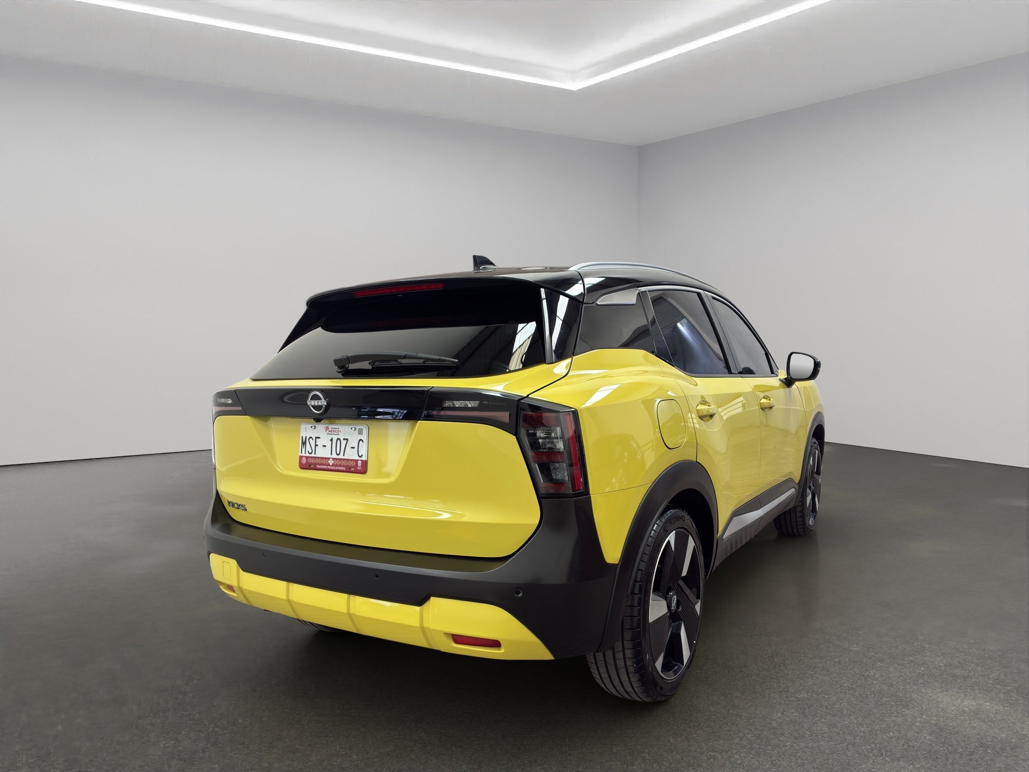 2025 Nissan Kicks VUD 5 pts. Platinum, 2.0l, TA, TP, s. Bose, pantalla touch 12
