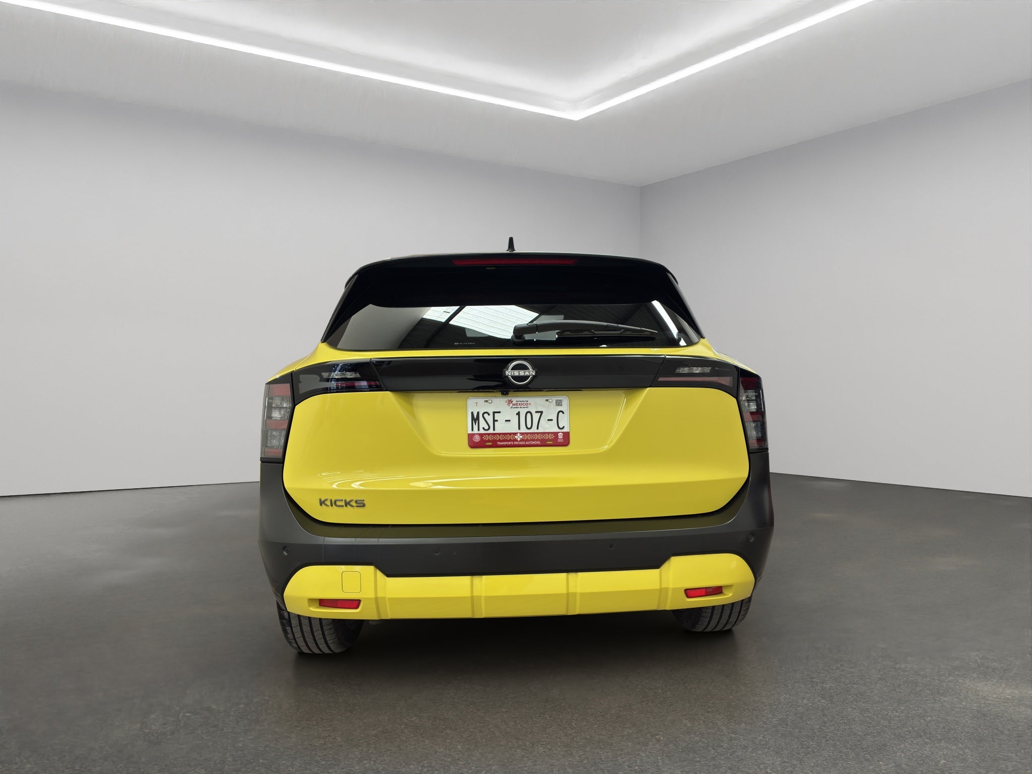 2025 Nissan Kicks VUD 5 pts. Platinum, 2.0l, TA, TP, s. Bose, pantalla touch 12