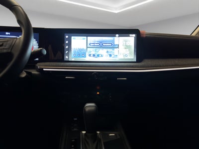 2025 Nissan Kicks VUD 5 pts. Platinum, 2.0l, TA, TP, s. Bose, pantalla touch 12