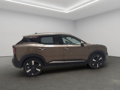 2025 Nissan Kicks VUD 5 pts. Platinum, 2.0l, TA, TP, s. Bose, pantalla touch 12