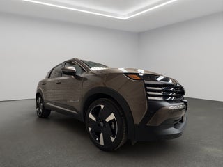 2025 Nissan Kicks VUD 5 pts. Platinum, 2.0l, TA, TP, s. Bose, pantalla touch 12