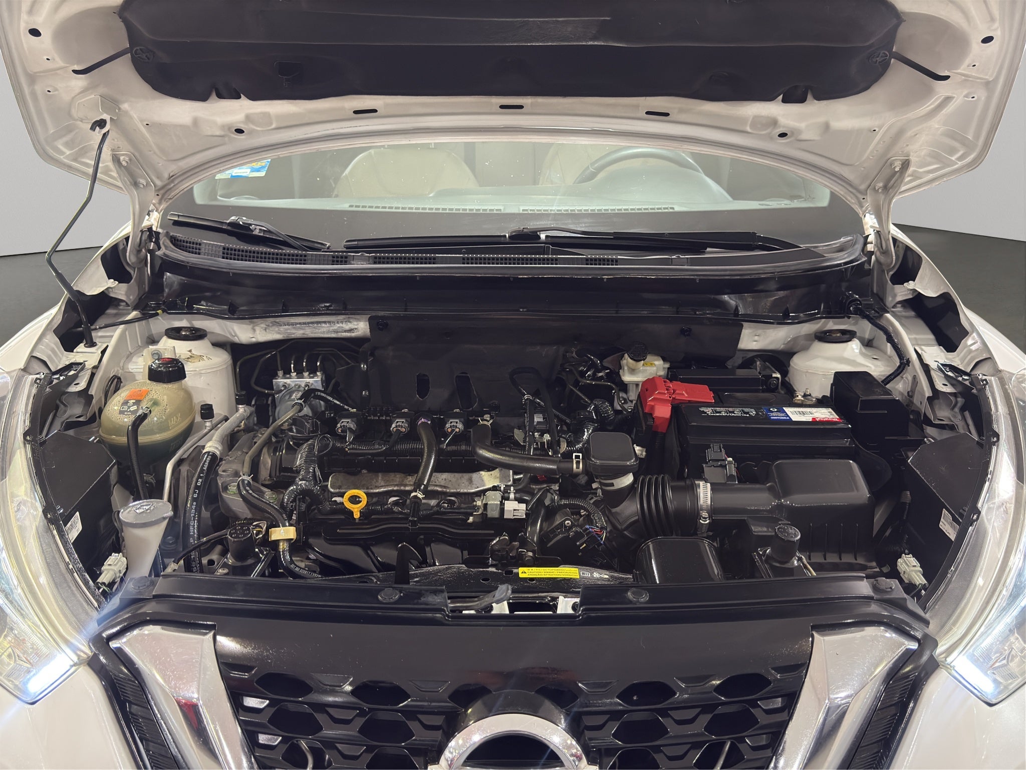2018 Nissan Kicks VUD 5 pts. Exclusive, 1.6l, TA, a/ac. Aut., VE, piel, GPS, RA-17