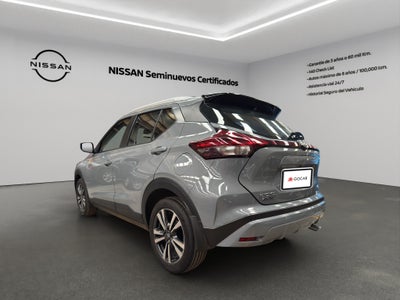 2025 Nissan Kicks VUD 5 pts. Play Advance, 1.6l, TM5, RA-17 (línea nueva)