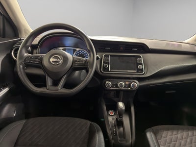 2024 Nissan Kicks VUD 5 pts. Advance, 1.6l, TM5, a/ac., VE, RA-16 (línea anterior)