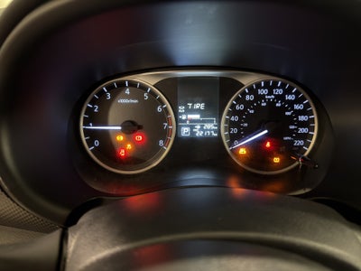 2024 Nissan Kicks VUD 5 pts. Advance, 1.6l, TM5, a/ac., VE, RA-16 (línea anterior)