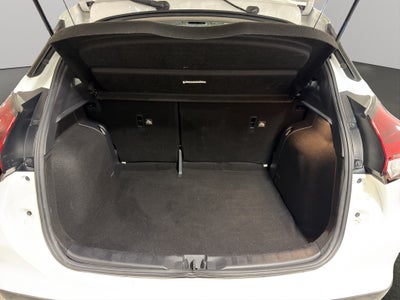 2024 Nissan Kicks VUD 5 pts. Advance, 1.6l, TM5, a/ac., VE, RA-16 (línea anterior)