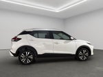 2024 Nissan Kicks VUD 5 pts. Advance, 1.6l, TM5, a/ac., VE, RA-16 (línea anterior)