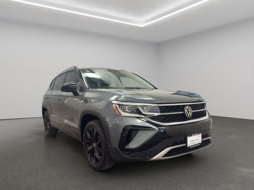 2023 Volkswagen Taos VUD 5 pts. Highline, 150 HP, 1.4T, TA, piel, TP, f. led, RA-18