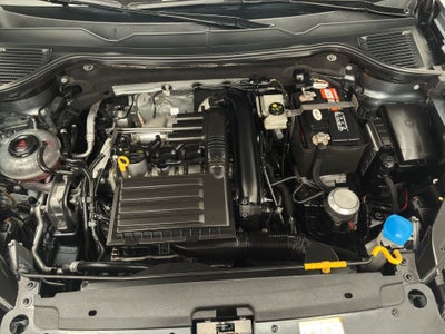 2023 Volkswagen Taos VUD 5 pts. Highline, 150 HP, 1.4T, TA, piel, TP, f. led, RA-18