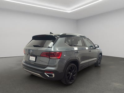 2023 Volkswagen Taos VUD 5 pts. Highline, 150 HP, 1.4T, TA, piel, TP, f. led, RA-18