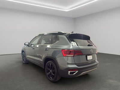 2023 Volkswagen Taos VUD 5 pts. Highline, 150 HP, 1.4T, TA, piel, TP, f. led, RA-18