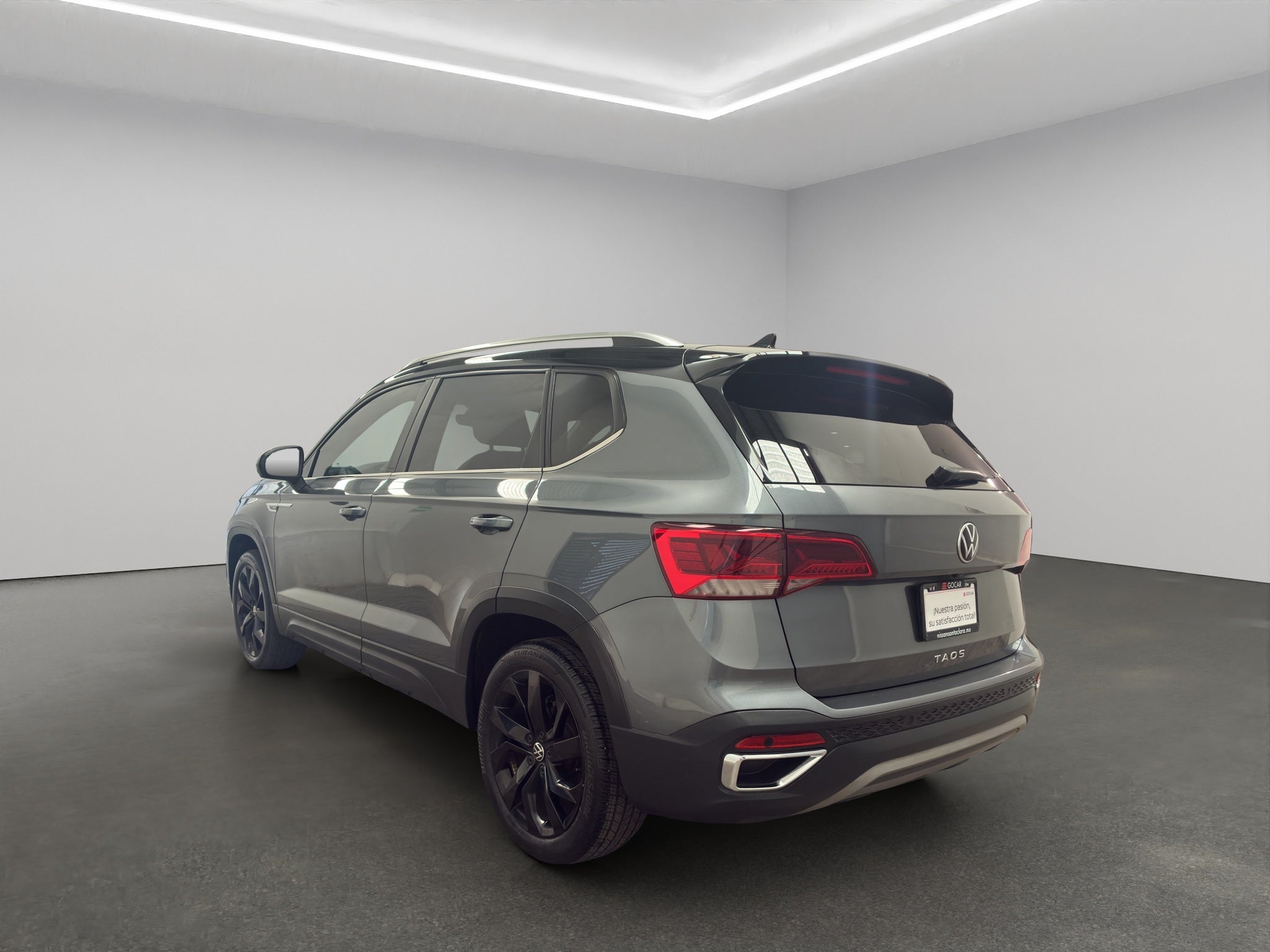 2023 Volkswagen Taos VUD 5 pts. Highline, 150 HP, 1.4T, TA, piel, TP, f. led, RA-18