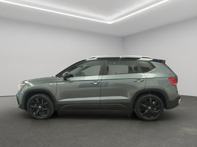 2023 Volkswagen Taos VUD 5 pts. Highline, 150 HP, 1.4T, TA, piel, TP, f. led, RA-18