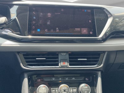 2023 Volkswagen Taos VUD 5 pts. Highline, 150 HP, 1.4T, TA, piel, TP, f. led, RA-18