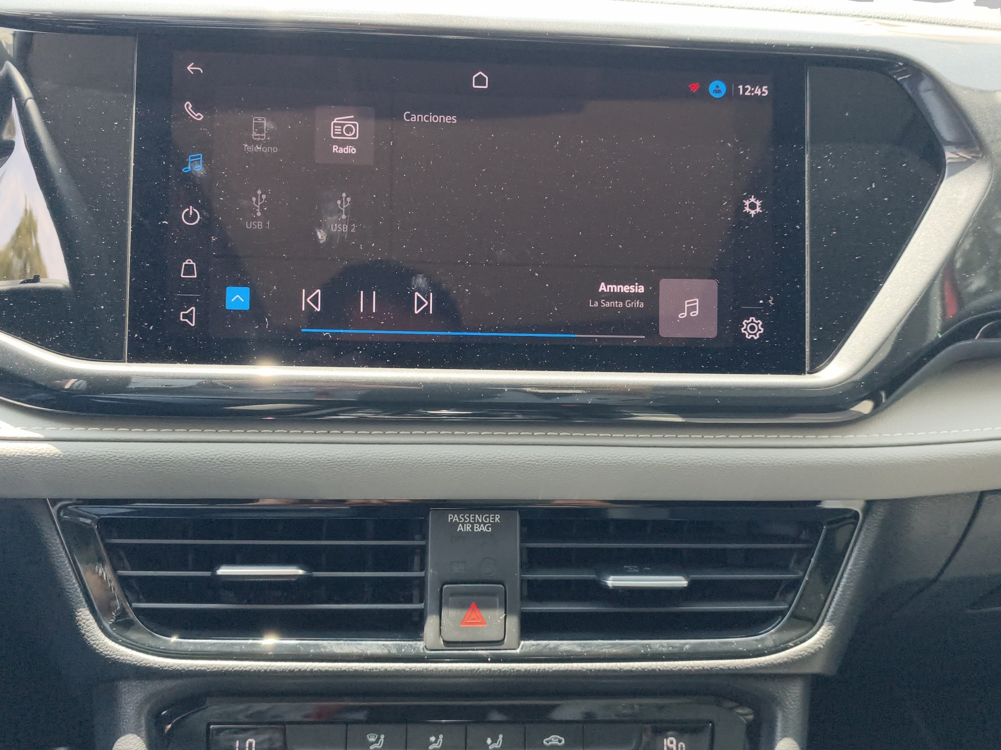 2023 Volkswagen Taos VUD 5 pts. Highline, 150 HP, 1.4T, TA, piel, TP, f. led, RA-18